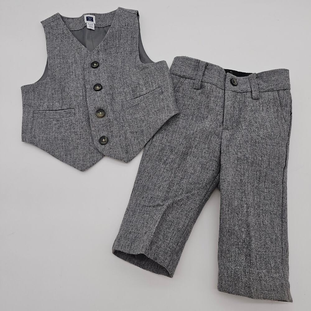 Janie & Jack Boys 3-6M Gray Trousers NWT and 6-12M Matching Gray Vest EUC Suit